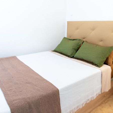 Holiday Suite Caballero De Rodas 92 Торевиеха Екстериор снимка