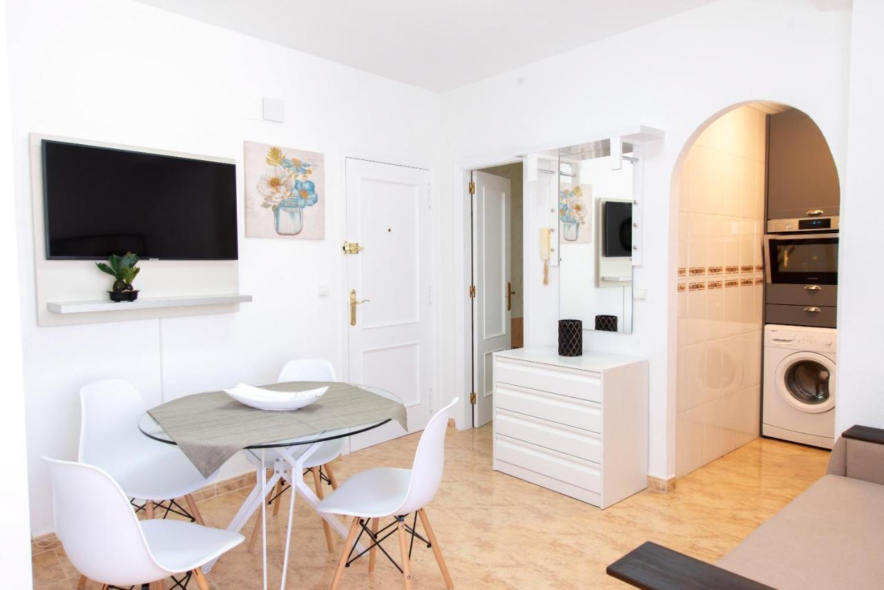 Holiday Suite Caballero De Rodas 92 Торевиеха Екстериор снимка