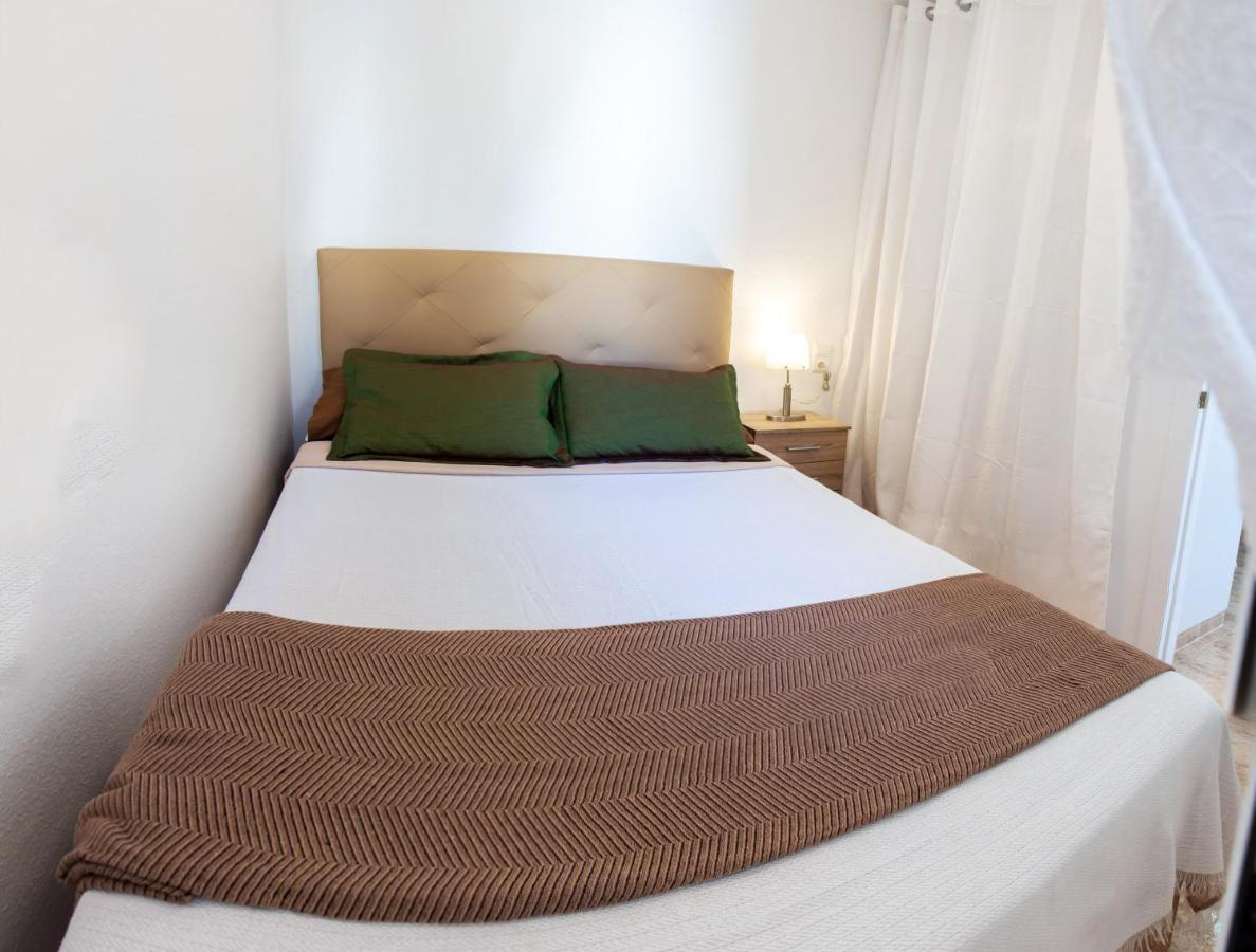 Holiday Suite Caballero De Rodas 92 Торевиеха Екстериор снимка